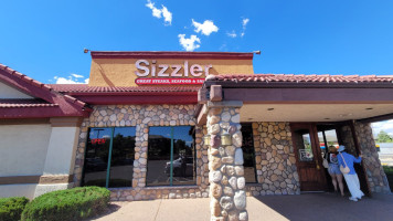 Sizzler outside