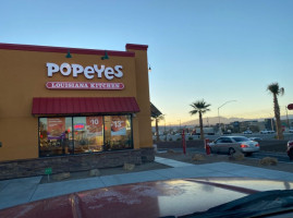 Popeyes Louisiana Kitchen outside