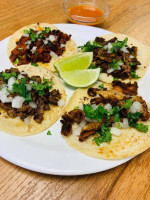 Las Gordas Mexican Cuisine inside