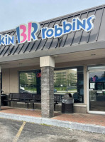 Baskin-robbins outside