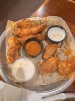 Hooters food