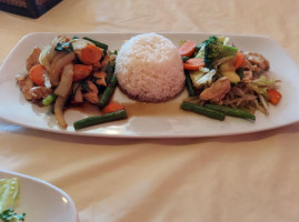 Bunn Thai Bistro food