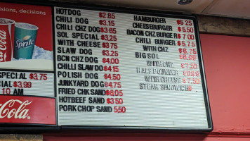 Sol's Hot Dogs food