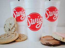 Swig food