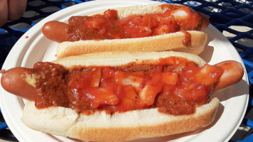 Jaycee’s Hot Dog Shack food