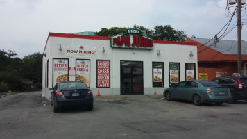 Papa Johns Pizza outside