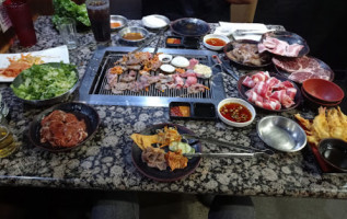 Gogi House food