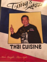 Tong's Thai inside