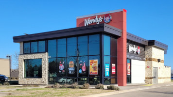 Wendy's outside