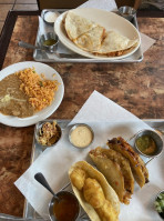 Del Barrio Cafe food