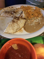 Los Tres Mexican Cary food