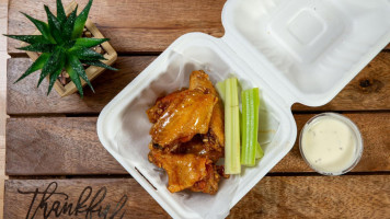 Chik'n Box Carryout inside