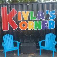 Kiyla's Korner outside