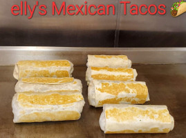 Elly's Mexican Tacos food