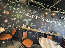 Presto Strange O Cafe inside