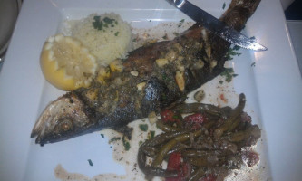 Yannas Taverna food