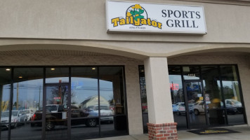 The Tailgator Sports Grill outside