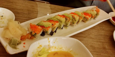 Sushi Republic food