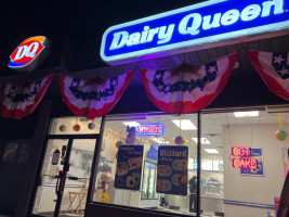 Dairy Queen (treat) food