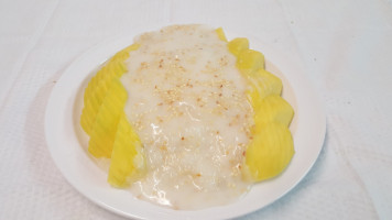Kanya Thai Food food