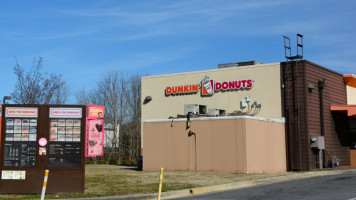 Baskin-robbins outside