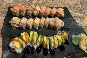 Toro Sushi Place food