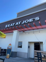 Eat At Joe's outside