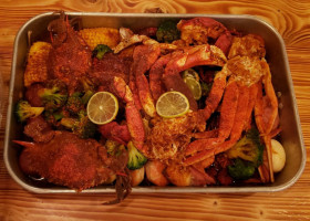 The Juicy Seafood Restaurant Bar- Baton Rouge food