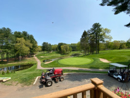 Bunkers Grill Hawks Landing Country Club inside