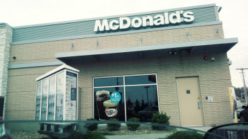 Mcdonald's outside