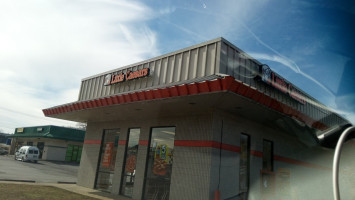 Little Caesars Pizza outside