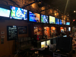 Scores Sports And Grill In Farm food