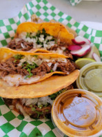Tacos El Michoacono Y La Jalisciense food