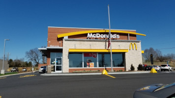 Mcdonald's inside