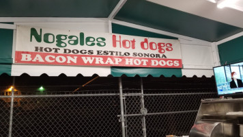 Hotdogs Estilo Nogales inside