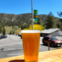 Wrightwood Brew Co outside