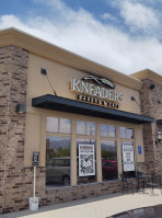 Kneaders Bakery Cafe outside