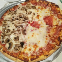 Garramone's Pizzeria food