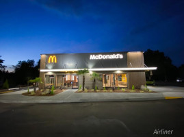 Mcdonald's outside