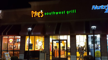 Moe's Southwest Grill outside