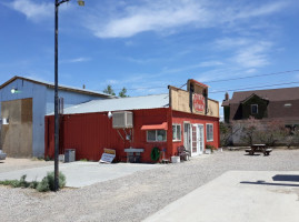 Dinky Diner outside