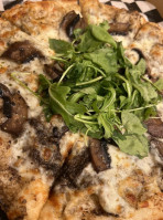 Russo's New York Pizzeria Italian Kitchen Windmill Marketplace food