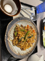Oi Asian Bistro food