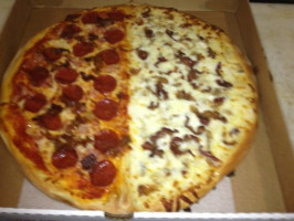 Adams Hometown Pizzeria food