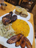 Tropical Breeze Lounge Grill food