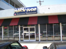 Maru Sushi outside