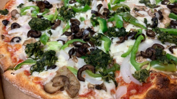 Verona’s Pizza Fairborn food