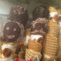 Pacific Grove Ice Cream Shoppe food