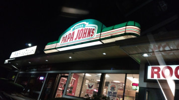 Papa Johns Pizza food