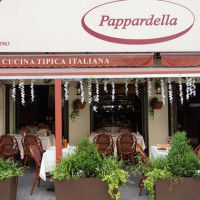 Pappardella outside